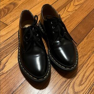 Dr. Martens 3-Eye Dupree in "Polished Finoil" (Size 6)
